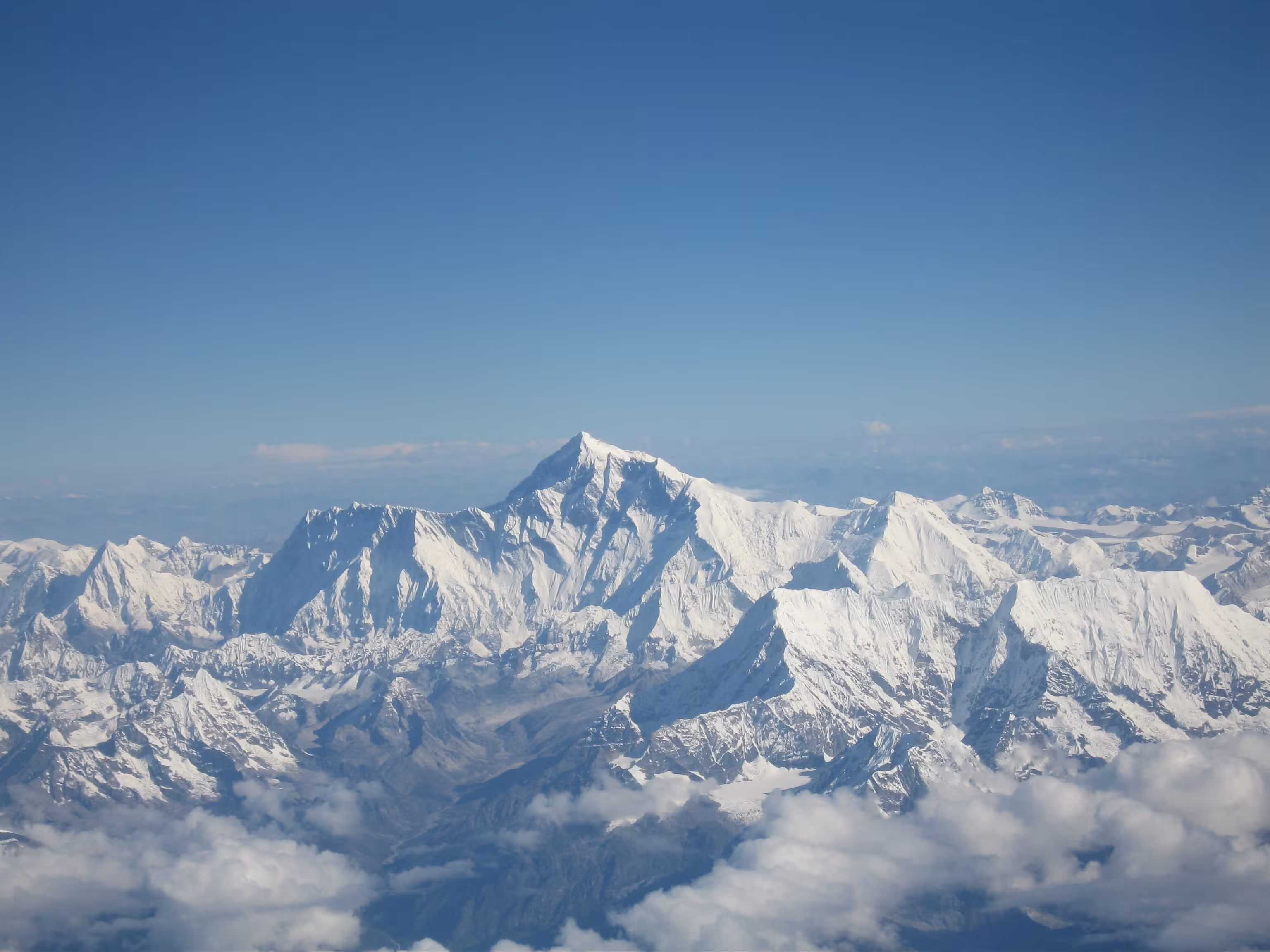 Mount Everest climbing expedition guided tours
